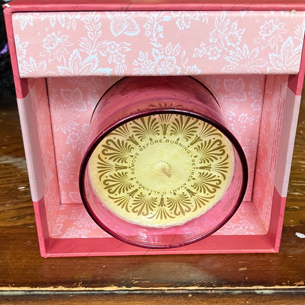Pink Scented Candle in Decorative Glass Holder with Music box